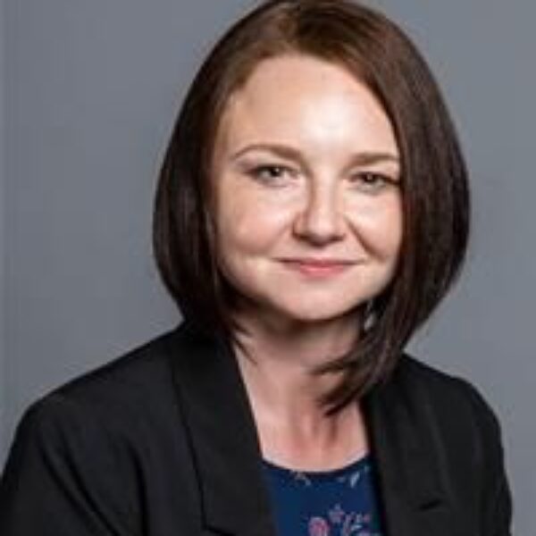 Portrait of Councillor Heather Staff