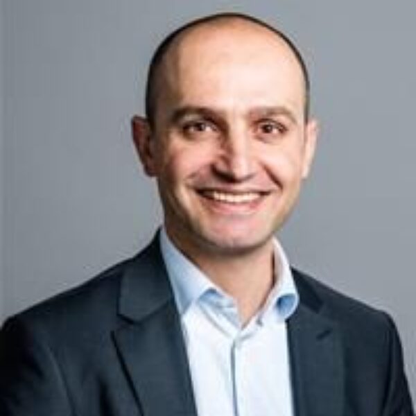 Portrait of Councillor Nurullah Turan